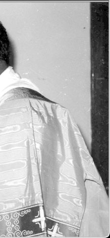 Click for next photo